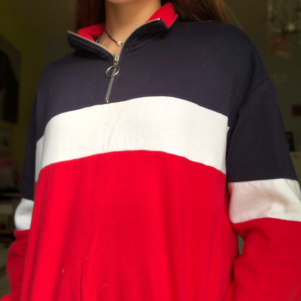 Pullover - Picture 3 of 3